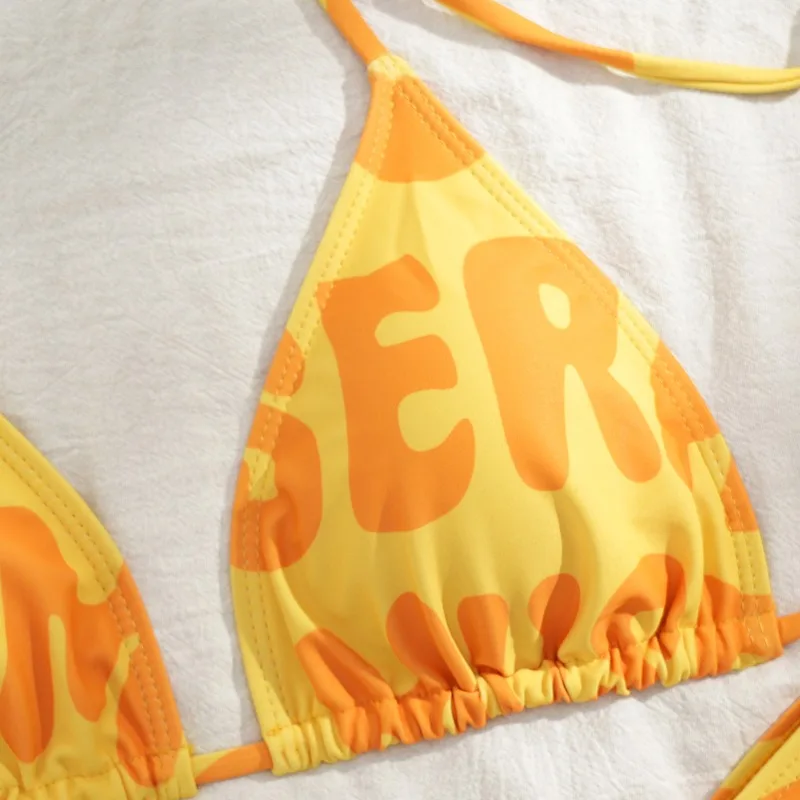 

Sexy Bikini Style BacklessTwo-Piece Swimsuit Hanging Neck Strap Hot Girl Swimwear Polyester Fabric with Chest Pad