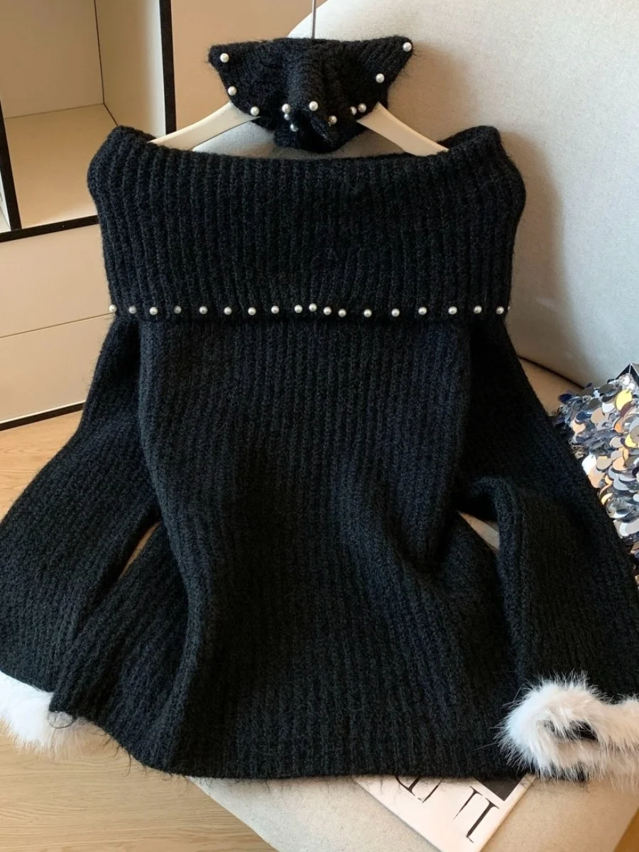 เสื้อไหมพรมถักแบบเปิดไหล่ข้างเดียวสำหรับผู้หญิง ทรงหลวม สไตล์เกาหลี สำหรับฤดูใบไม้ร่วงและฤดูหนาว ดีไซน์ปลายแขนขนฟู