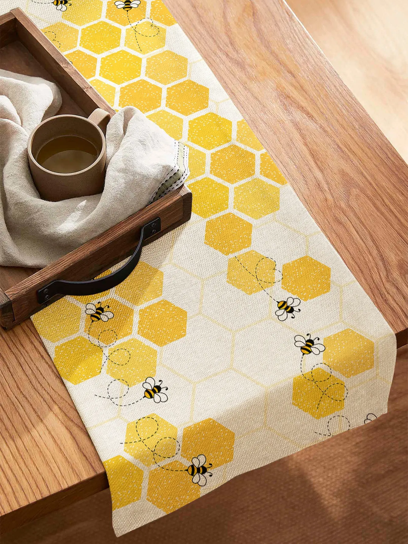 Geometric Bee Pattern Table Runner Cartoon Linen Multi-purpose Decorative Dinging Party Wedding Holiday Tablecloth Home Decor