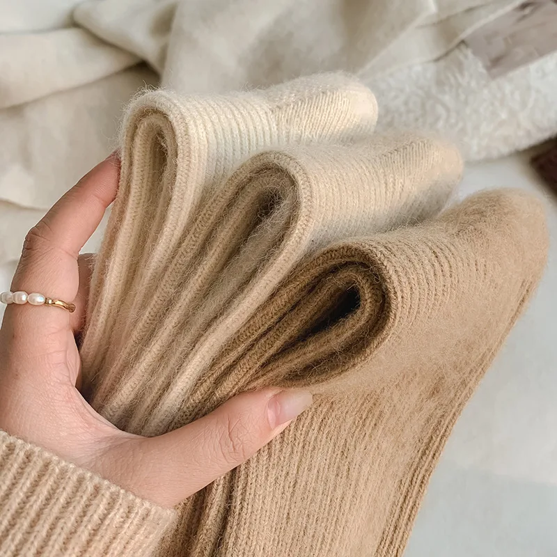 Solid Color Wool Women\'s Mid-tube Socks Autumn and Winter Stockings Thick Warm Cashmere Wool Socks