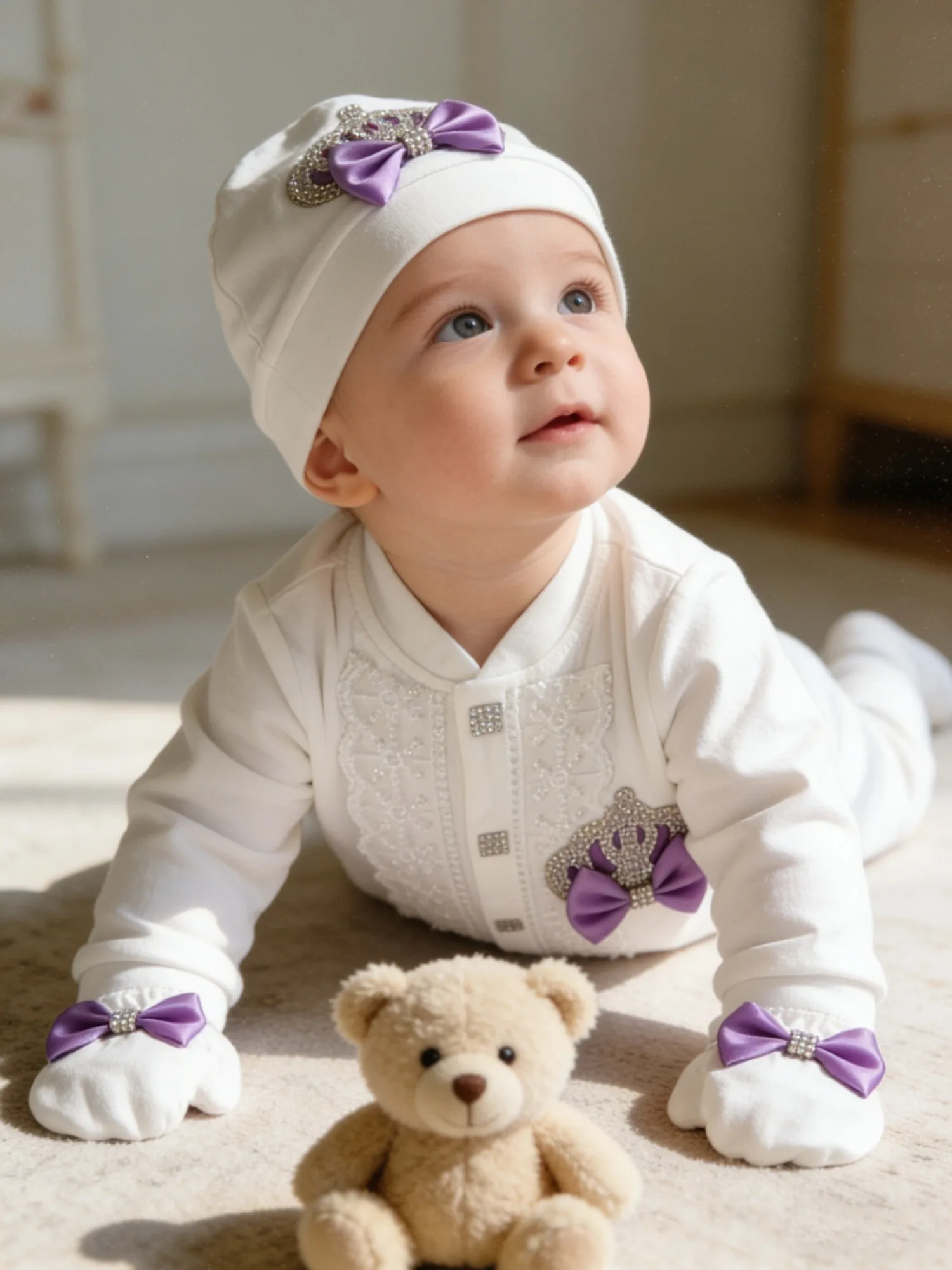 2025 Baby Girl Crown Gift Set - Onesie Hat Mittens with Rhinestone & Bow
