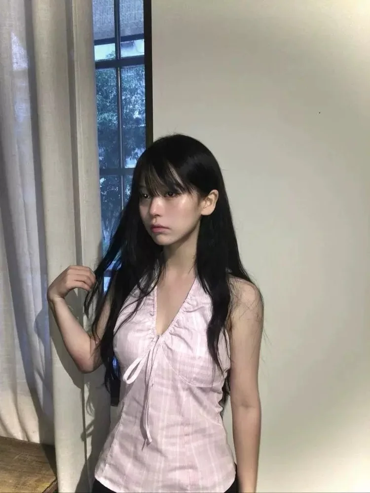 Dopamine Pink Backless Vest Women's Design Sensation Outerwear Sweet And Spicy Unique Beautiful Hanging Neck Small Strap Top