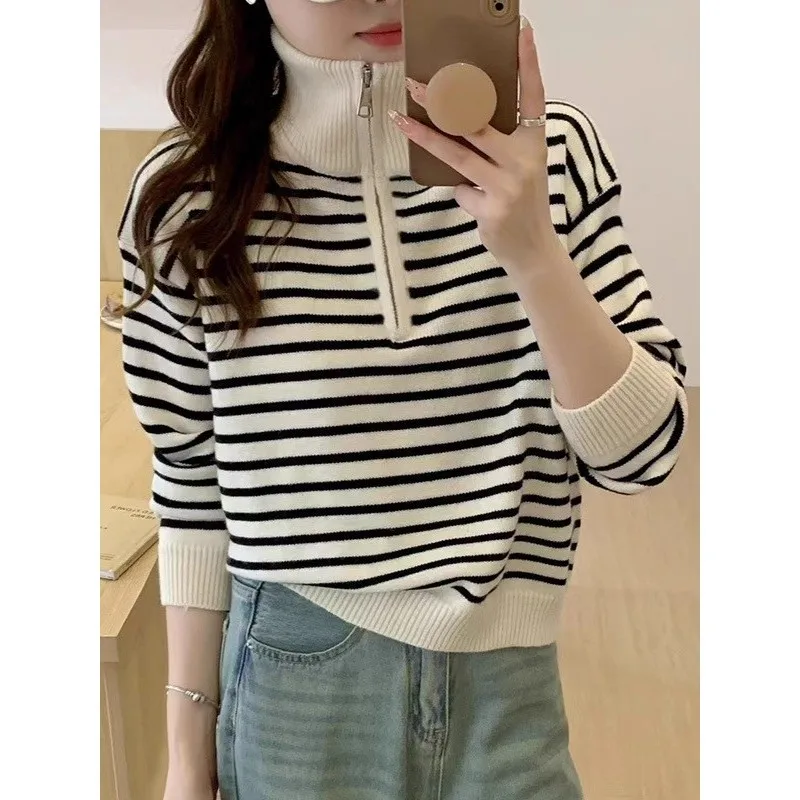 

Thiened Stripe Knitted Sweater Women's High School Autumn Winter New Sle Design Versatile Base Layer irt Top