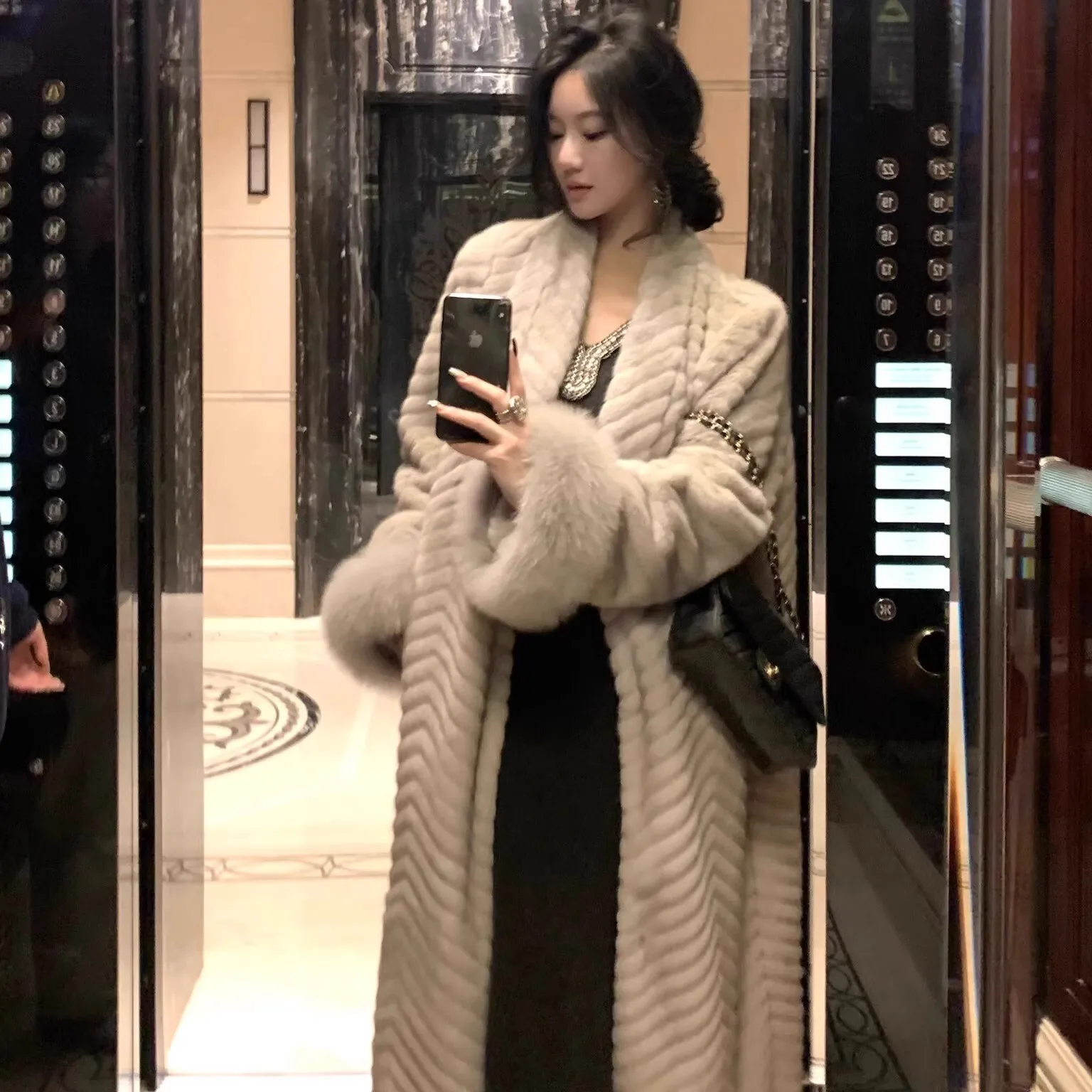 

Женский кардиган из искусственного меха, осень-зима 2022, новое женское пальто из искусственного меха, мягкая элегантная длинная свободная верхняя одежда большого размера