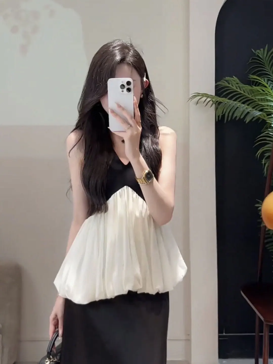 

Elegant V-Neck Sleeveless Shirt Women's Summer New Splice Slimming High-End Feelings French Style Polyester Fiber Blouse