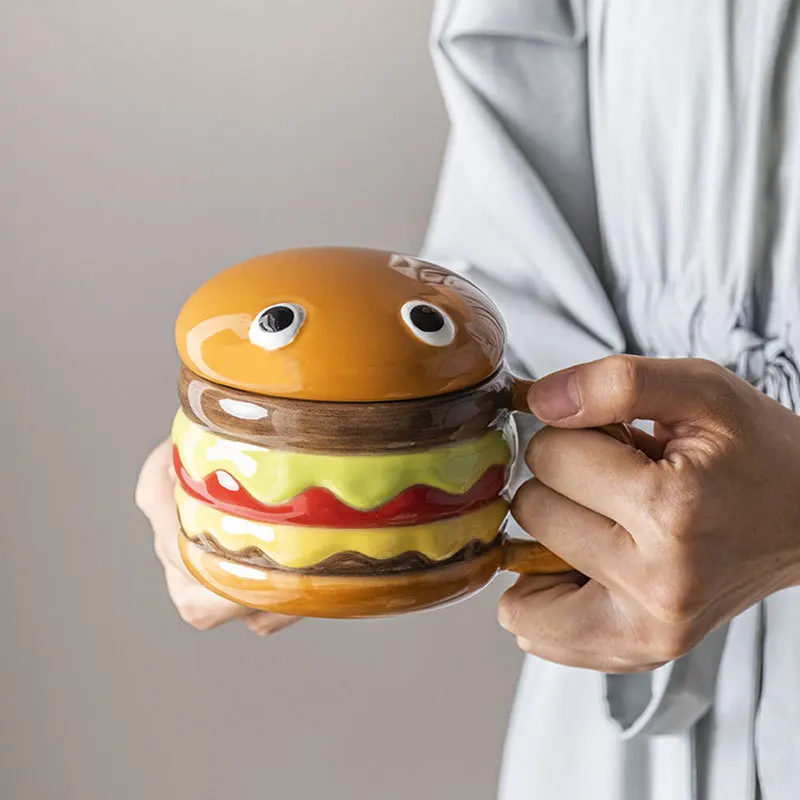 Tazza da caffè con riccio in stile cartone animato, pianta