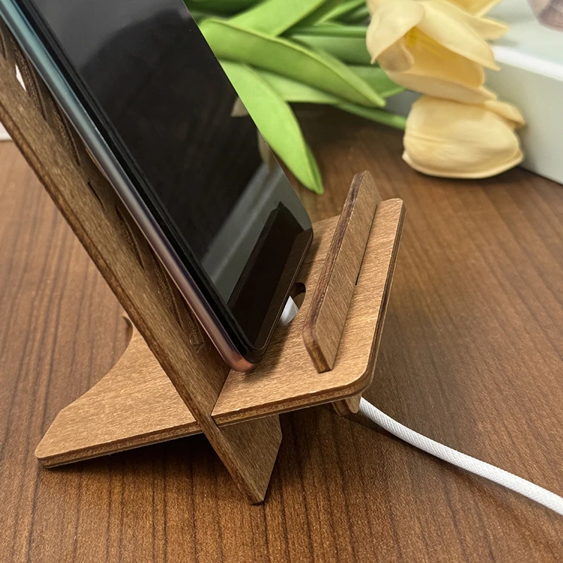Portable Retro Wooden Desktop Phone Holder Hollow Pattern Design Charging Stand Adjustable Folding Lazy Phone Stand