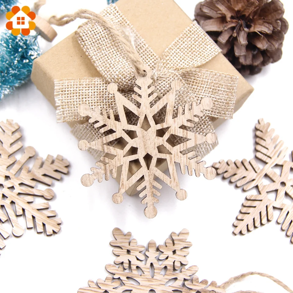 6PCS/Lot Christmas Snowflakes Wooden Pendants Vintage Hollow Hanging Ornaments Wood Craft  Kids Toys Christmas Tree Decorations
