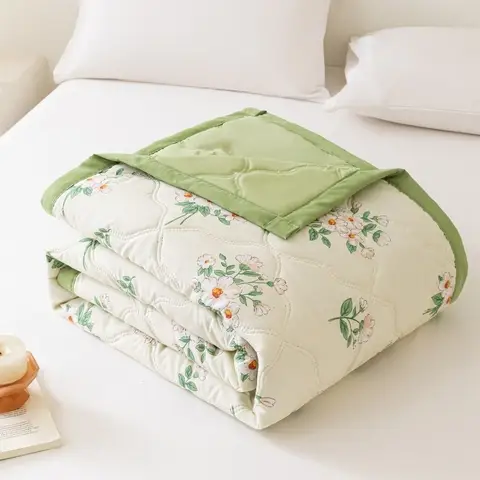 Couette florale rafraîchissante, douce et agréable pour la peau, couverture d'été légère et respirante en coton lavé pour chambre à coucher