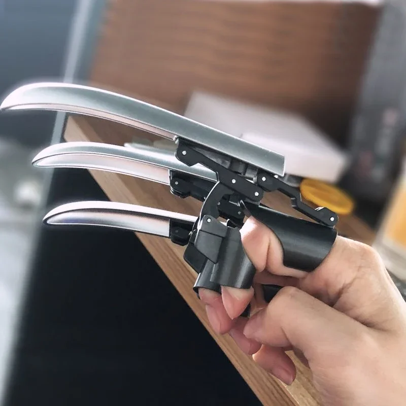 3PCS Plastic EDC Multi functional Mechanical Wolf Claw Telescopic Fingertip Creative Toy