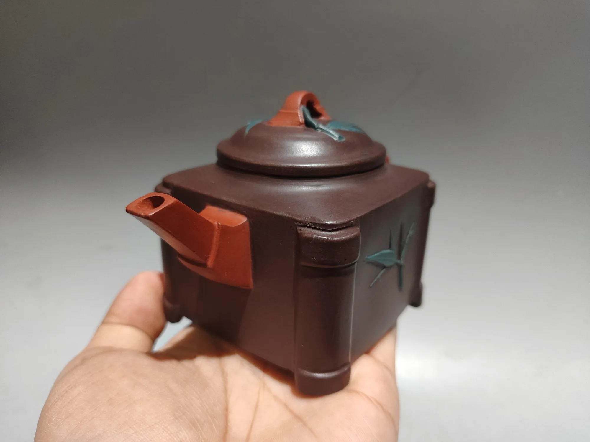 Yixing Purple Clay Teapot Bamboo Rhyme Pot Bamboo leaf pattern Two tone square teapot Kettle Teapot Study Amass wealth Ornament