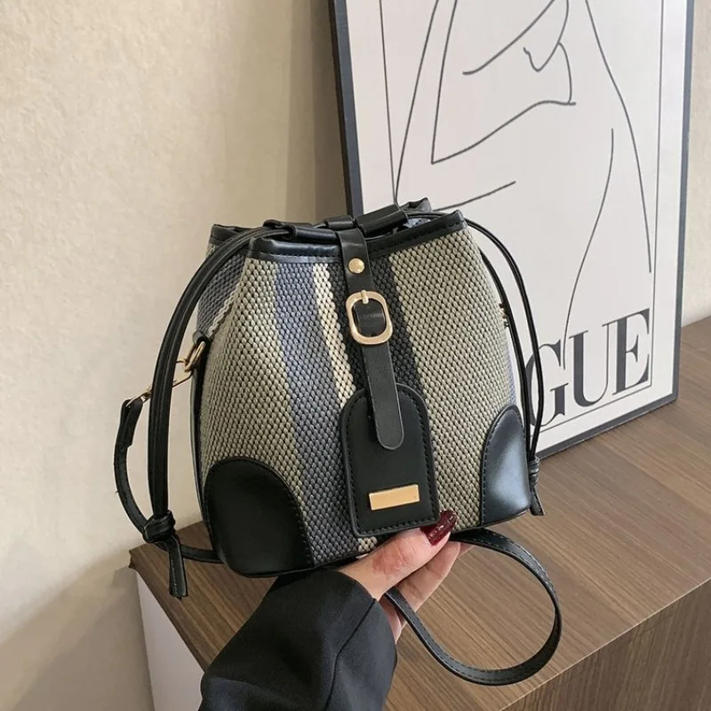 Bolso de hombro elegante para mujer con motivo presbiópico, bolso cruzado para una apariencia refinada