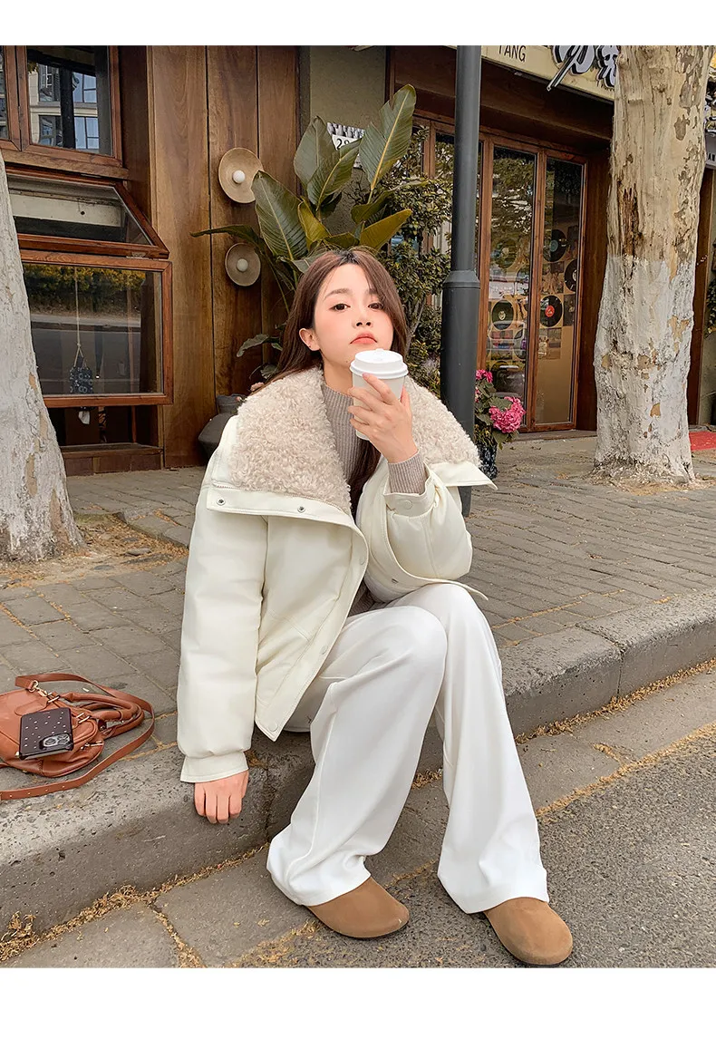 2026 Winter New Thick PU Leather Coat Women Cropped Fluffy Lapel Collar Padded Jacket Female Zip-up Streetwear Cool PU Parkas