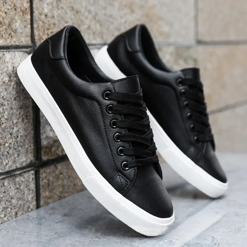 

2025 новая модная мужская повседневная обувь из искусственной кожи, легкая дышащая прогулочная обувь, удобные лоферы на плоской подошве и платформе, большие размеры