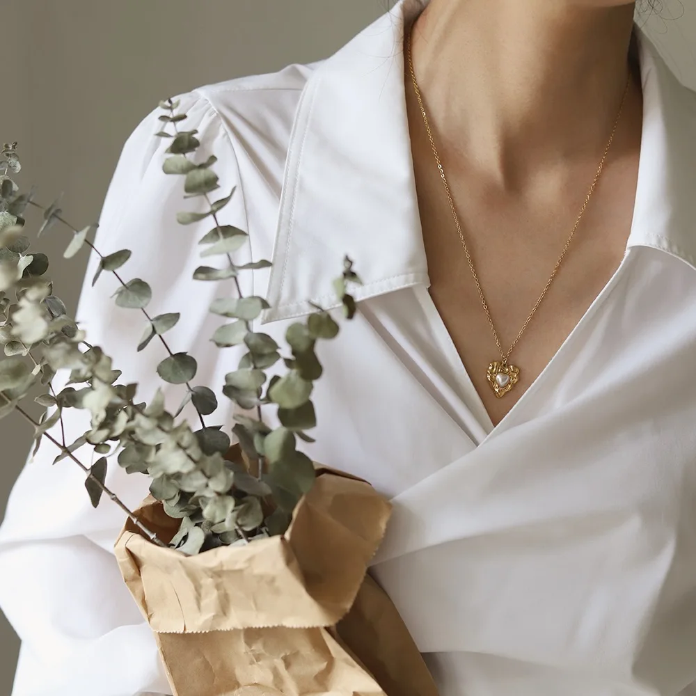 Stainless Steel Plated 18K Gold Irregular Lava Tin Foil Pearl Heart Pendant Necklace Women Luxury Charm Anniversary Jewelry