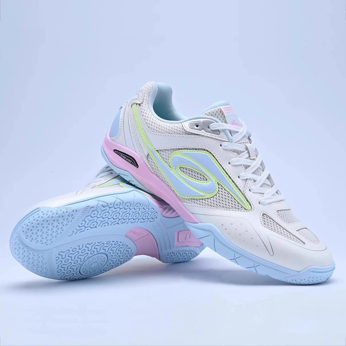 2025 Tafeltennisschoenen Sportschoenen voor heren en dames Comfortabele professionele veldschoenen Antislip badmintonschoenen