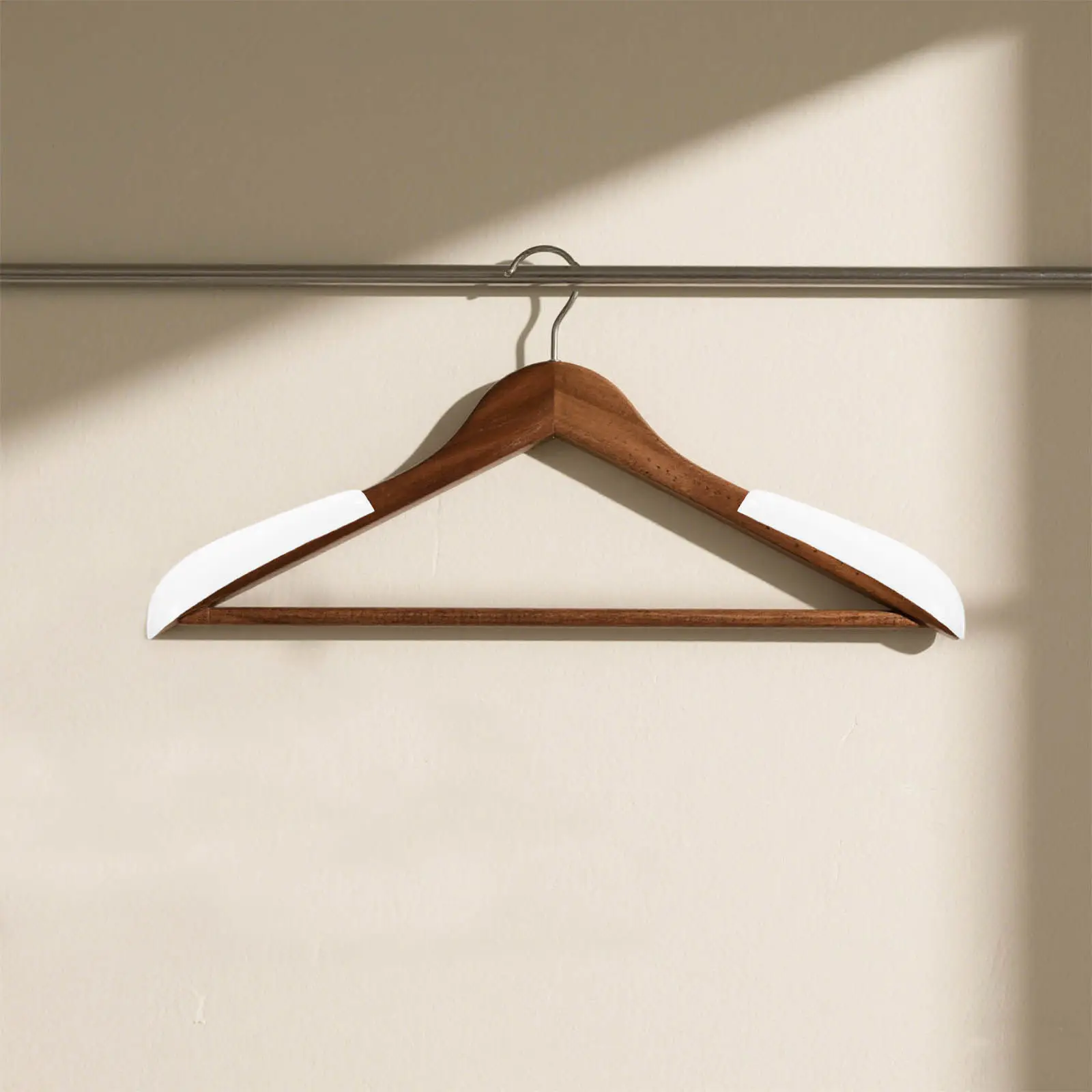 8Pcs Shoulder Hanger Pads Clothes Hanger Shoulder Forms Non-Slip Plastic Cushion for Sweaters Coats Suits Wardrobe Organization