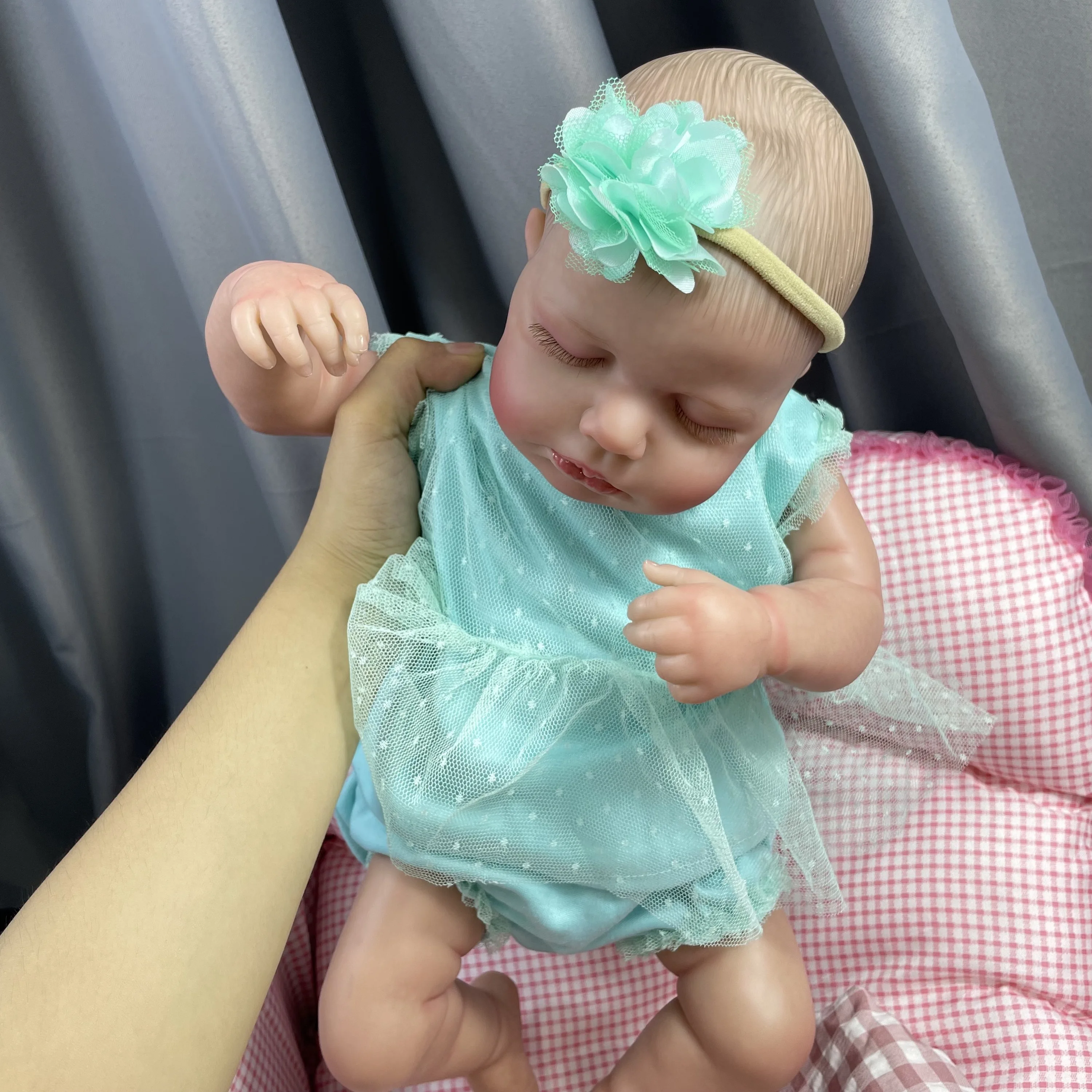 20 inch Adorable Reborn Baby Dolls LouLou Sleeping Vinyl Newborn Doll 3D Painted Skin Tone Visible Veins Gift Toy For Girls