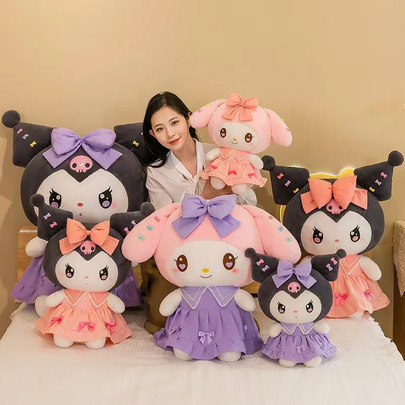 Grande cuscino in peluche Sanrio bambola morbida Kuromi Melody Cinnamoroll cuscino per dormire in cartone animato regalo di compleanno per la decorazione del divano letto