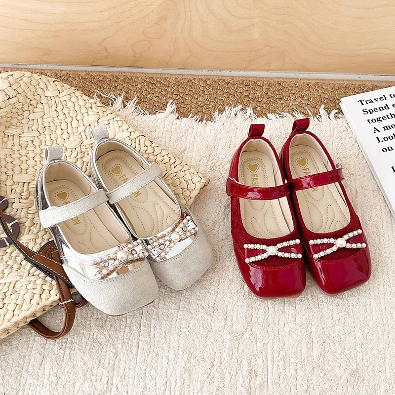 

Shiny Leather Shoes for Girls 2025 New Autumn Toddler Ballet Flats Beaded Bow Soft Sole Princess Elegant School Dance Kids Shoes