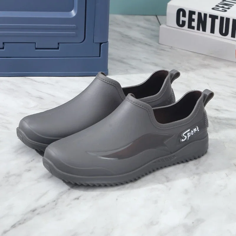 

Силиконовые мужские туфли без шнуровки с круглым носком, не садовые, 2025 г., резиновые пластиковые галоши для городской рыбалки, уличные мужские резиновые сапоги