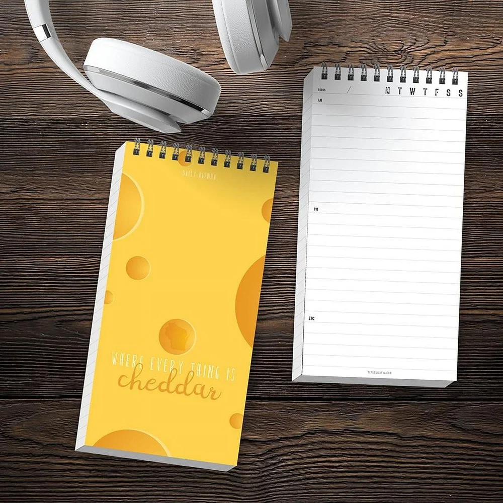 Agenda a data aperta 130 fogli Rilegatura a filo Organizzatore giornaliero Promemoria pomeridiano mattutino Copertine durevoli Fascia elastica 4x8,5