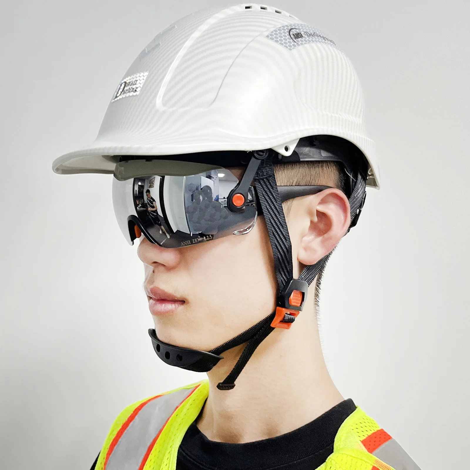 CE Safety Helmet With Visor For Engineer ABS Ansi Hard Hat For Men Vented Industrial Work Head Protection Carbon Fiber Pattern