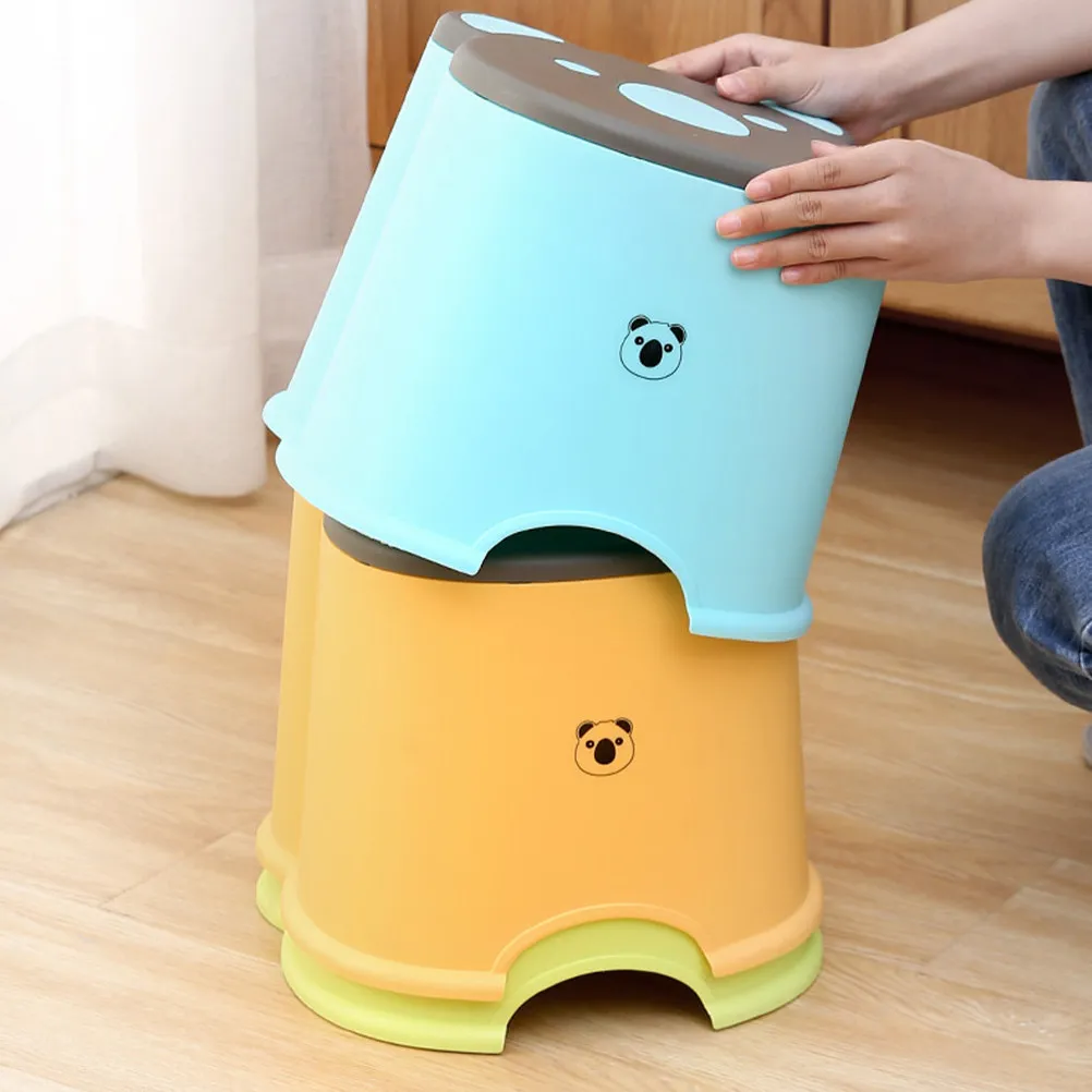 taburete-de-plastico-con-diseno-de-dibujos-animados-base-antideslizante-asiento-pequeno-para-ninos-ideal-para-el-bano-para-cambiarse-los-zapatos-reposapies-ligero