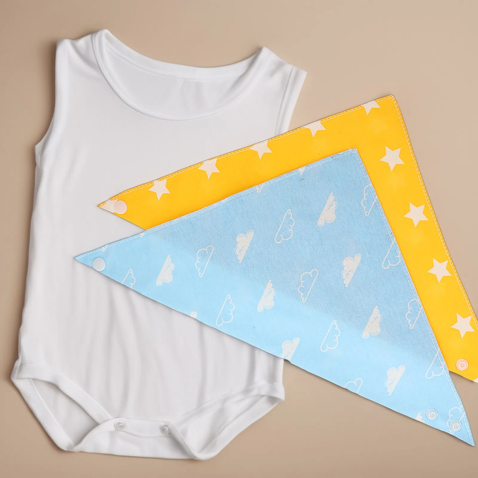 

2 шт. детских хлопковых слюнявчиков-бандан, треугольные, мягкие, впитывающие, двухслойные, с регулируемой застежкой, для новорожденных, для кормления и прорезывания зубов, унисекс