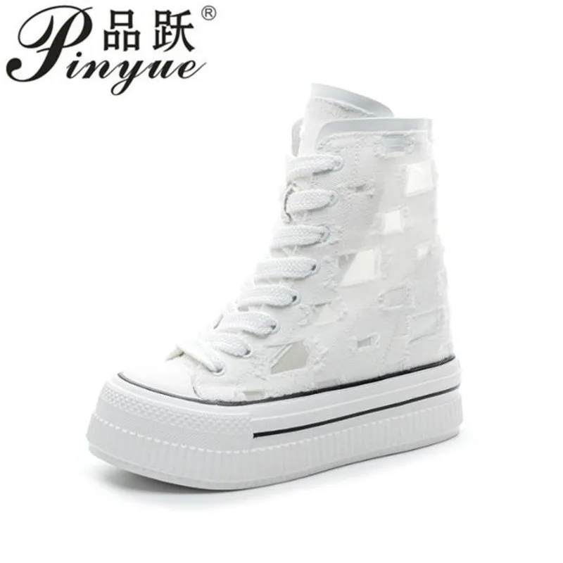 

Джинсовые сетчатые женские кроссовки 13 см, массивные ботильоны с полыми ботильонами, брендовая обувь на танкетке на платформе, модная повседневная обувь 33-40