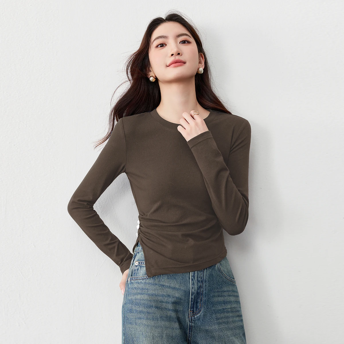 

SENTUBILA Women's Ruched T-Shirt 2026 Spring New Side Button Decor Asymmetrical Hem Slim Fit Blouse Long Sleeve Top 153TA2685