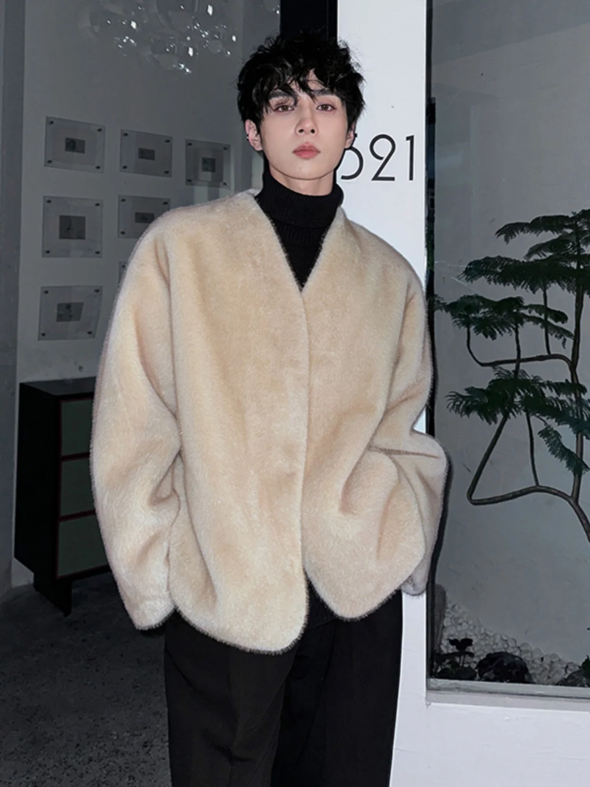 

Мужская зимняя теплая куртка из искусственного меха норки с V-образным вырезом, утепленная полиэстером и хлопком, с начесом, устойчивая к холоду, кожаное пальто