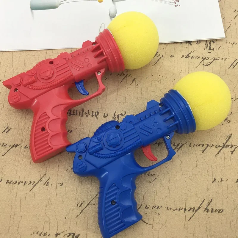 Novas crianças esponja pistola ejeção bola lançamento bola jogos ao ar livre das crianças brinquedo arma descompressão pessoa inteira brinquedo do bebê