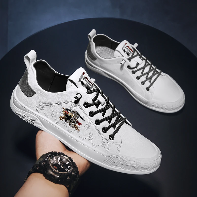 

2025 New Men's Board Shoes,sneakers,skate shoes,Casual Shoes New Arrival Casual Durable Comfortable Anti-Odor Soft Sole Boost