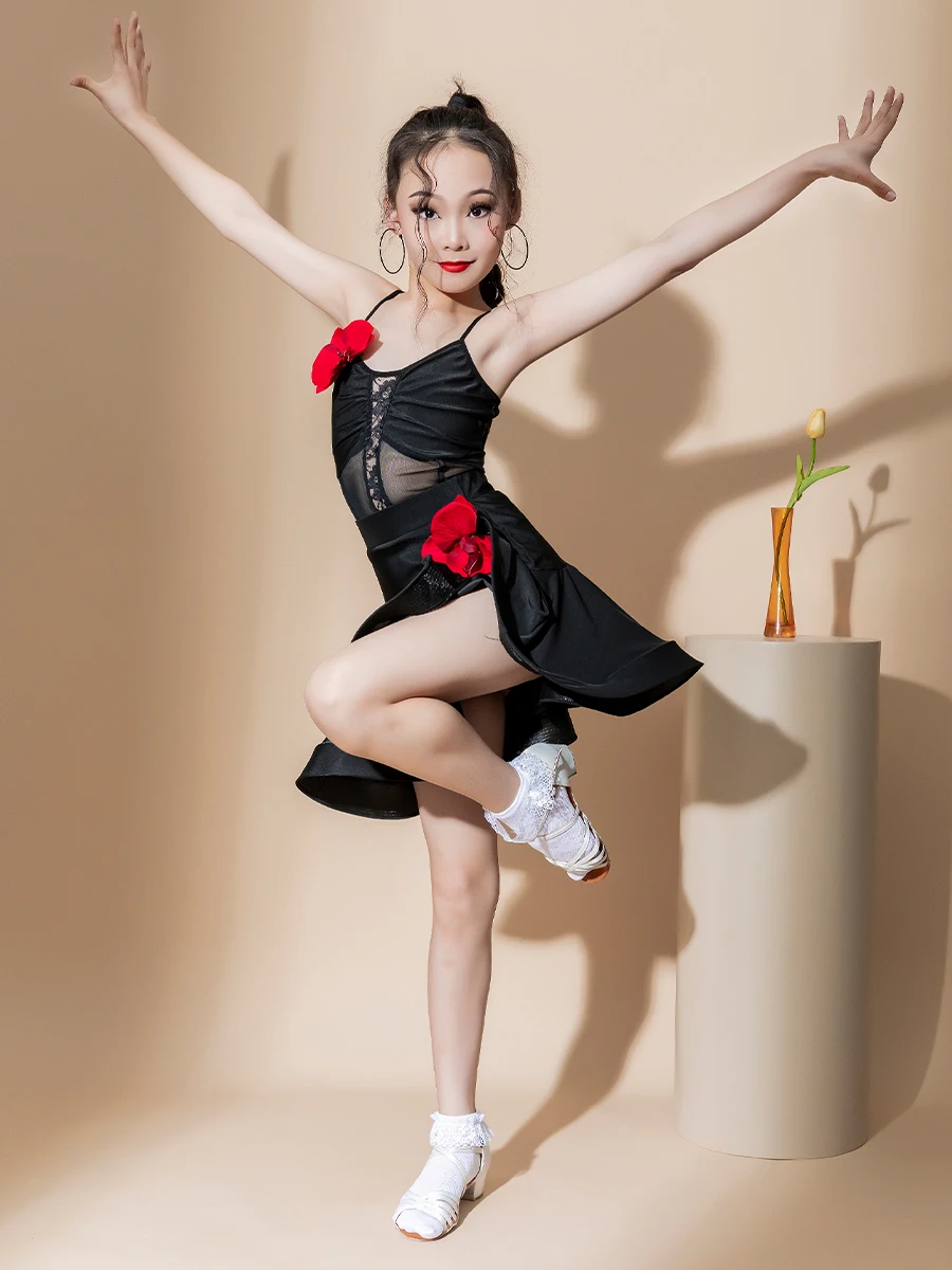 ชุดแสดงเต้นละตินฤดูร้อนแบบใหม่สำหรับเด็กผู้หญิง ชุดฝึกซ้อมสองชิ้น กระโปรงเต้นละตินสำหรับเด็ก ชุดเต้นชะชะช่า