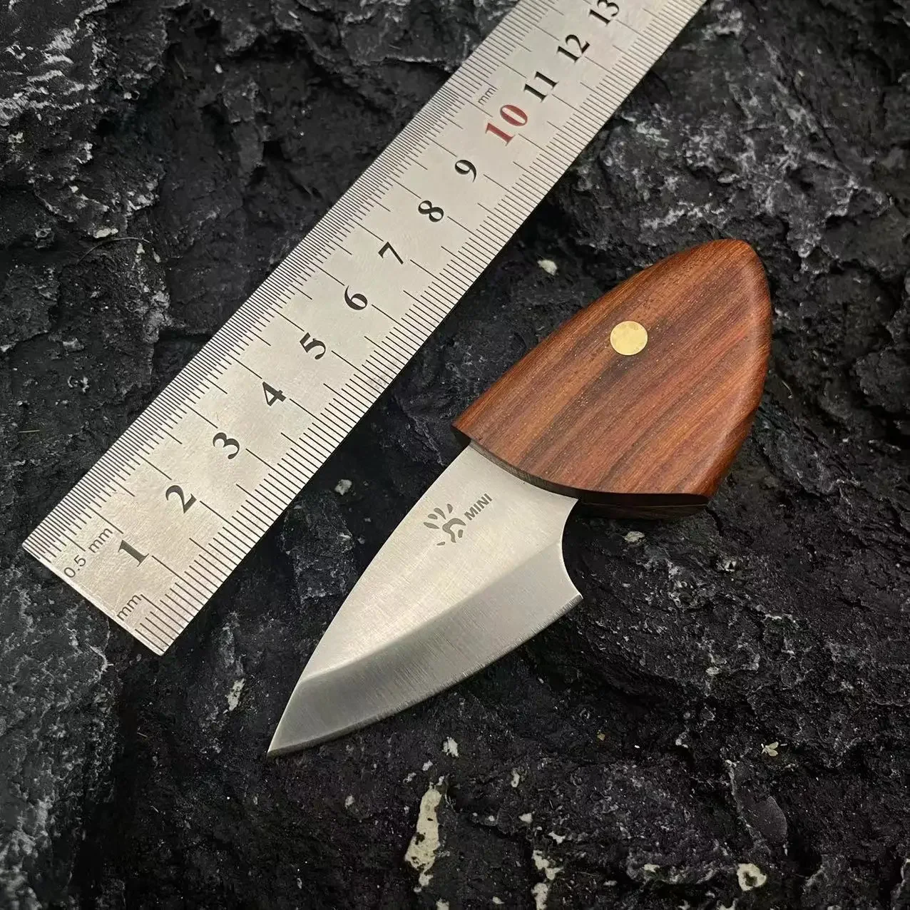 Outdoor Knife One-Piece Steel Portable Self-Defense Camping Mini Pocket Knife High Hardness Sharp Home Daily Fruit