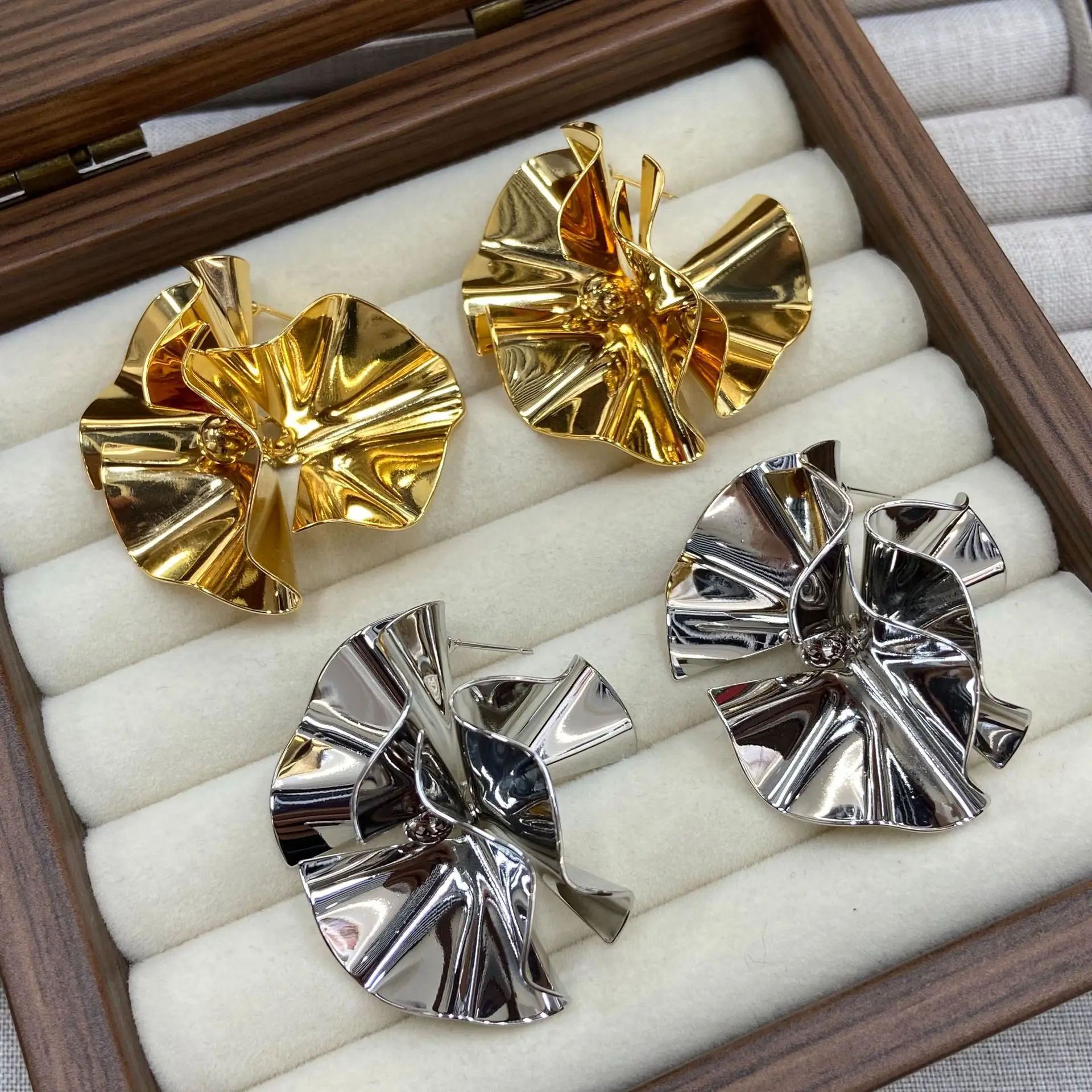 Polished Pleated Folded Petal Flower Earrings Metallic Floral Sculpture Statement Stud Earrings Trendy Women Accessories