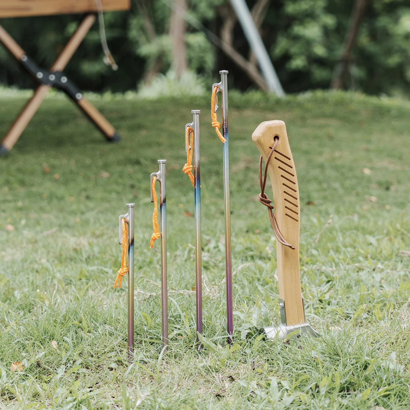 

Titanium Tent Pegs 20-40cm Heavy Duty Camping Alloy Stakes for Hard Ground/Sand/Snow Ultra Lightweight Rustproof Druable Gear