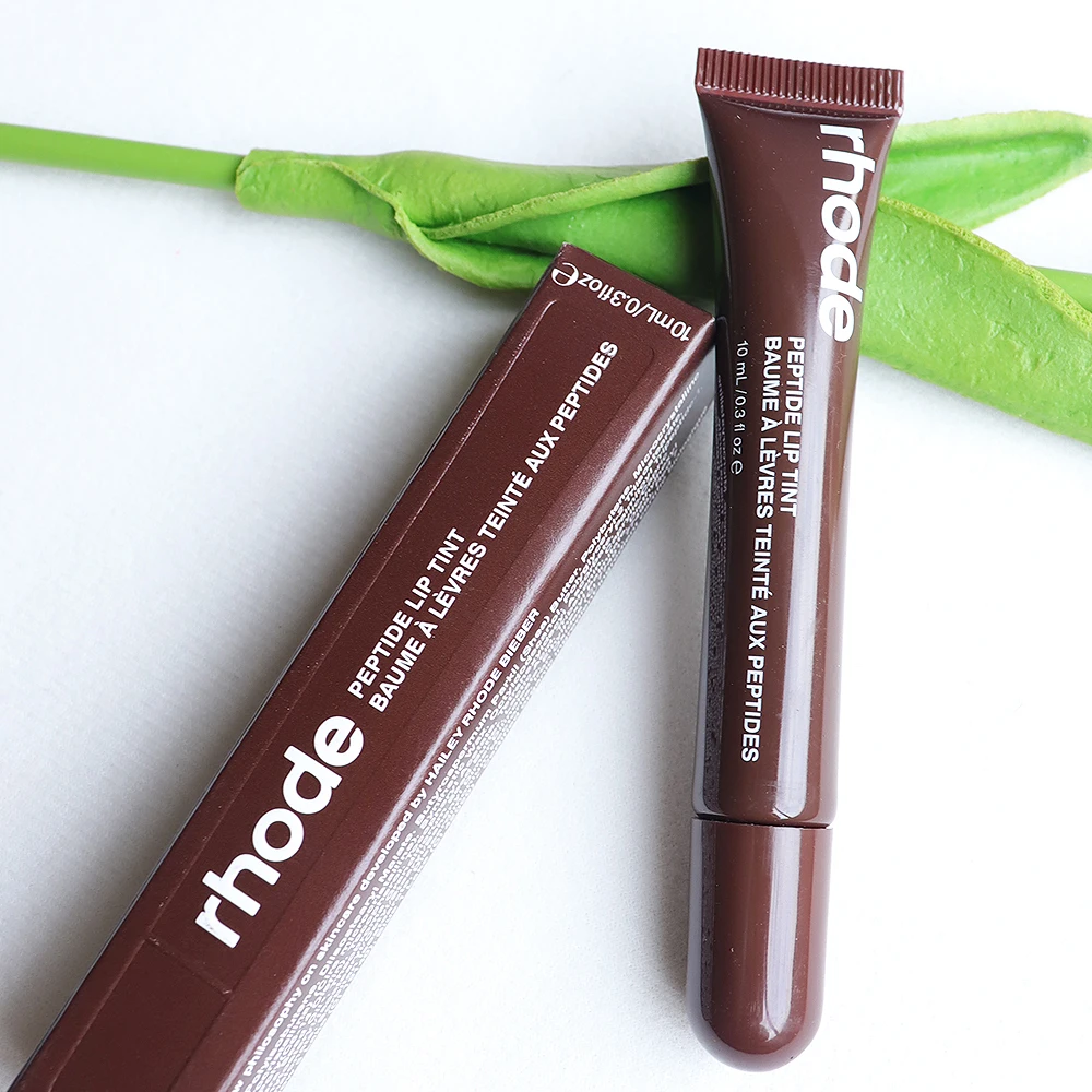 Summer lip moisturizer
