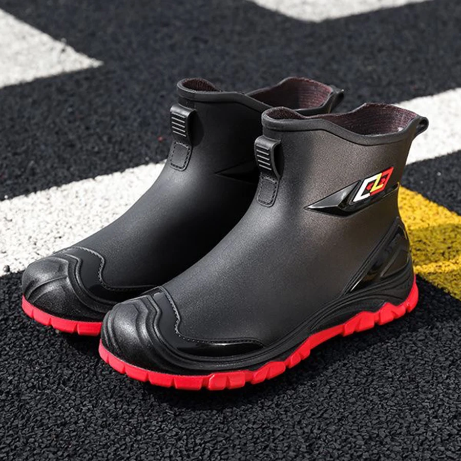 Botas de borracha de alta qualidade com sola plana, antiderrapantes e impermeáveis para homens, ideais para trabalho ao ar livre, deslocamento, pesca e cozinha.