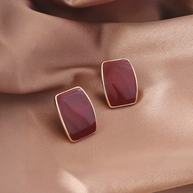 S925 silver needle wine red retro Hong Kong style high quality simple cool air temperament female earrings