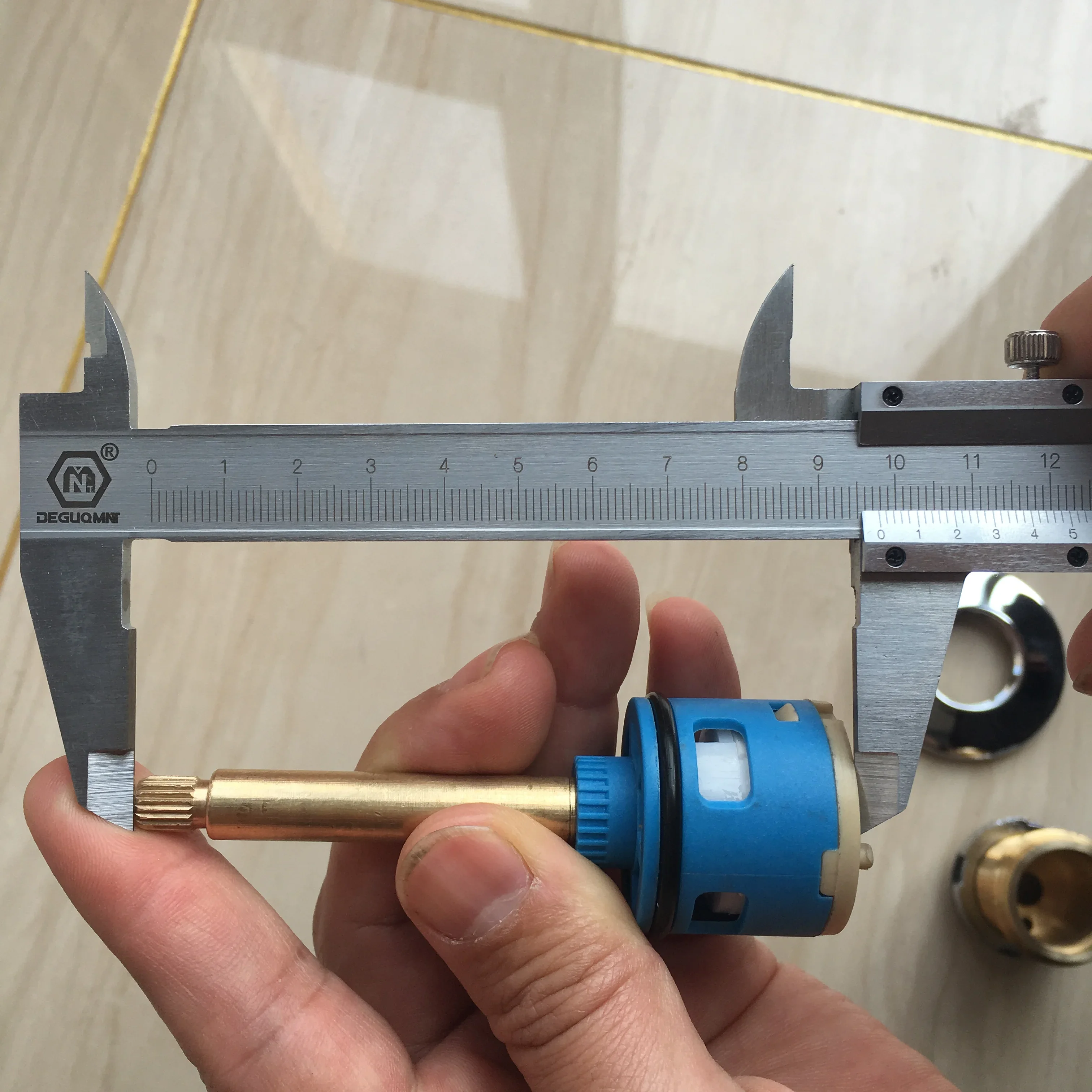 

1/4 Turn 3 Hole Diverter Cartridge Bath Faucet Water Divider Valve Core 90 degree rotation switching water valve Cartridge