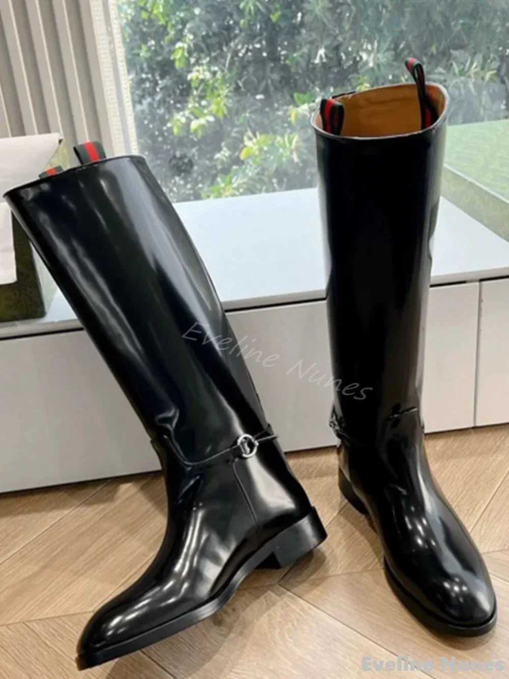 Bottes hautes en cuir verni pour femmes, bottes longues à enfiler en métal, talon épais, Parker rond, solide, concis, nouvelle mode, 2024