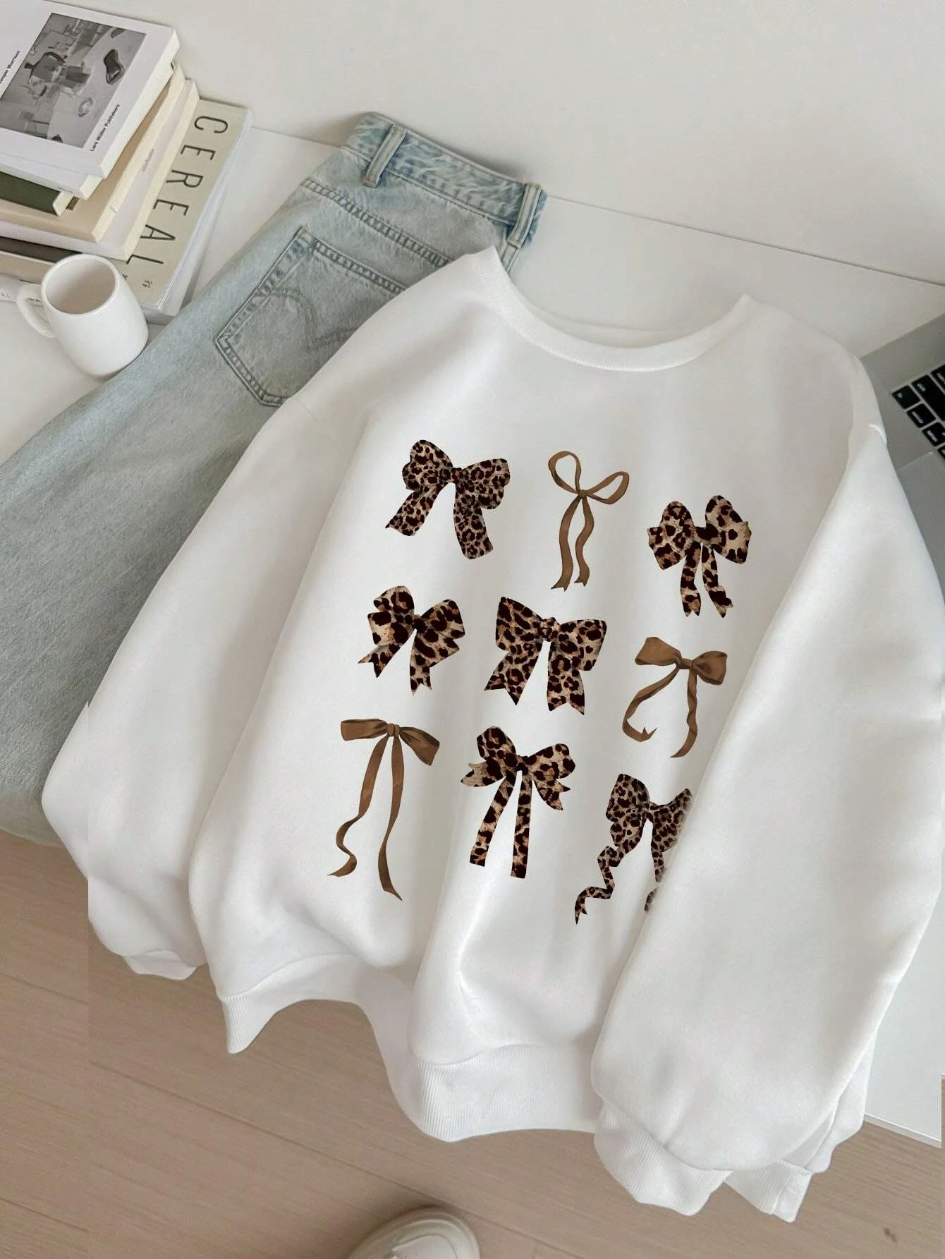 Retro Leopard Print Bow Printed Women Hoodies All-Match Comics Hoody Fleece Casual Clothes Street Hip Hop Pullover Woman