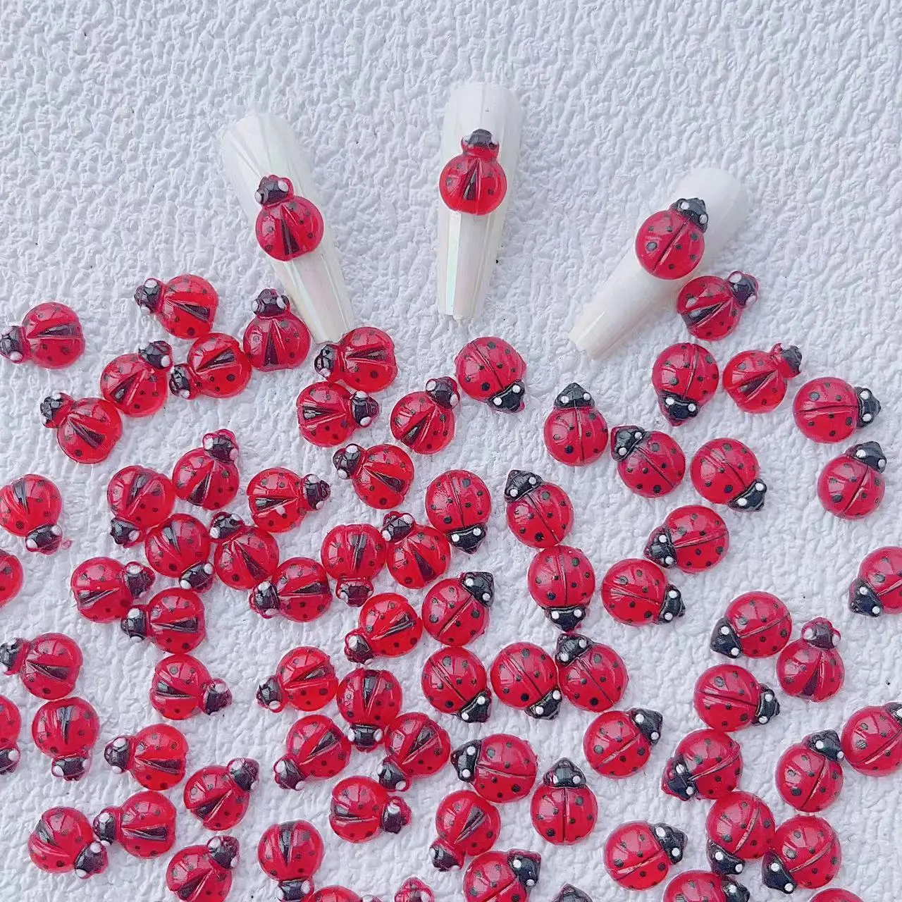 20pcs 3D Resin Nail Charms Kawaii Flatback Cartonn Ladybird Nail Parts Accessories DIY Red Design Nails Art Decoration Supplies