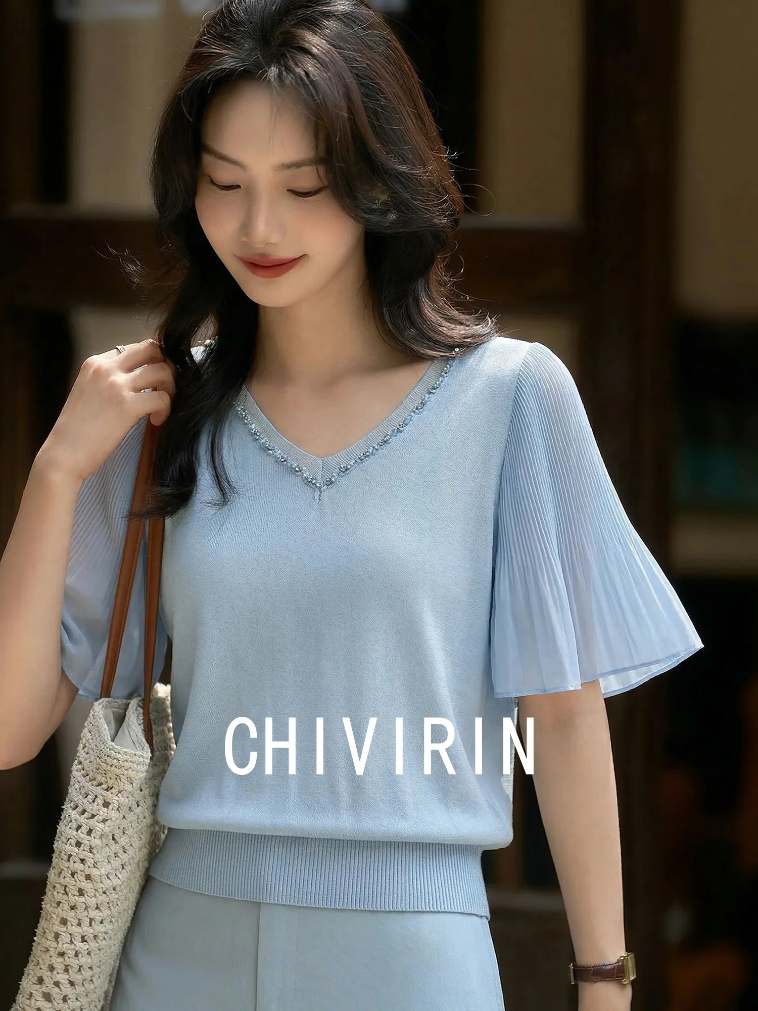 

Chivirin Summer Blue Loose Fit Short Sleeve V-Neck Knitted Top Women's Casual Fashion Stylish Slimming T-Shirt