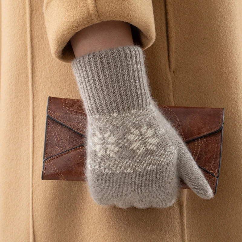 Women Gloves 100% Cashmere Knitting Print Fashion Aurumn Winter Soft Warm Computer Knit 2Colors Fashion Glove