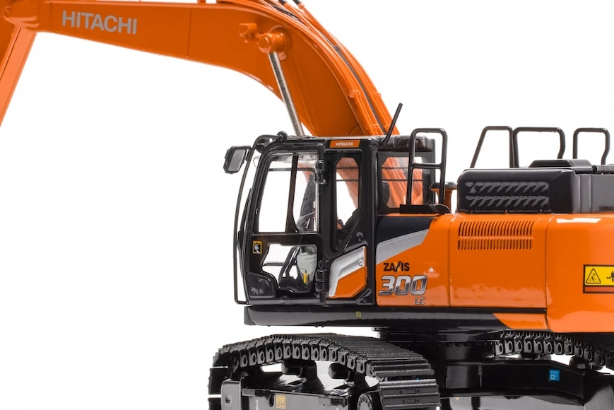 Original Alloy Toy Model Gift 1:50 Scale Hitachi ZAXIS ZX300LCH-7 Hydraulic Excavator Engineering Machinery Diecast Model Toy