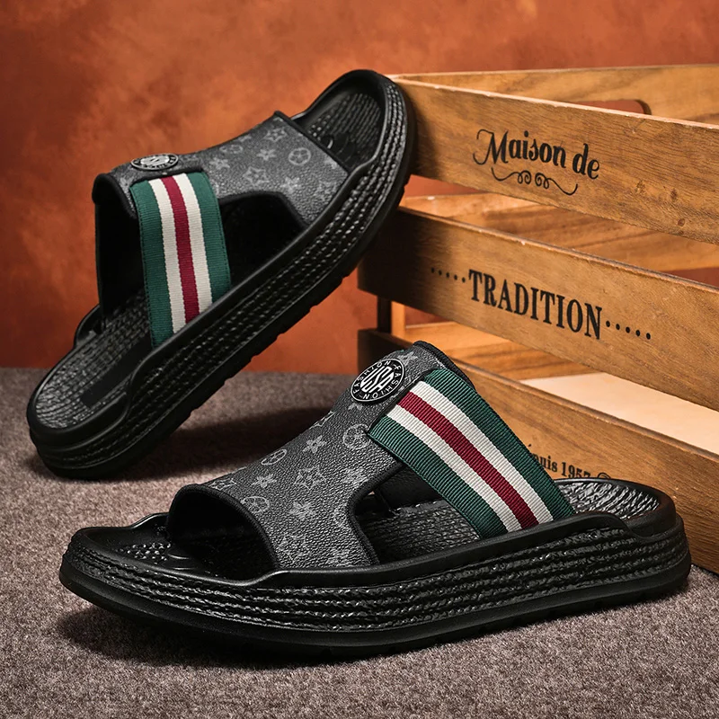 

Men's Fashion Printed Slide Sandals – Casual Non-Slip Open Toe Slippers with Striped Strap for Outdoor & Indoor Wear