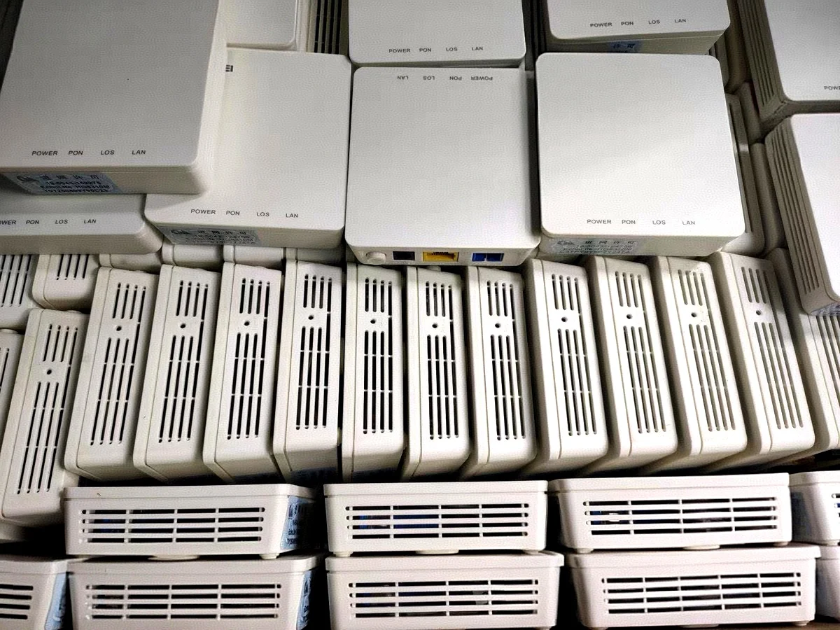 

Новинка для HG8310M 1GE GPON ONU ONT с модемом Glass C + сетевой маршрутизатор английская версия без источника питания